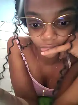 marialuiza2027 online show from June 2, 11:12 am