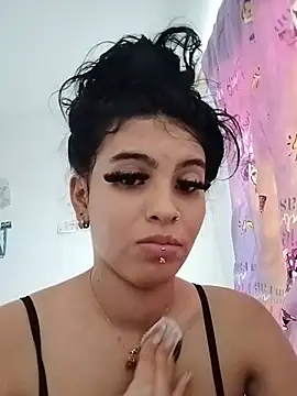 Snapshot of Sofia_Angel_1 chatting on July 18, 9:07 pm Sofia Angel 1 online show from July 18, 9:07 pm