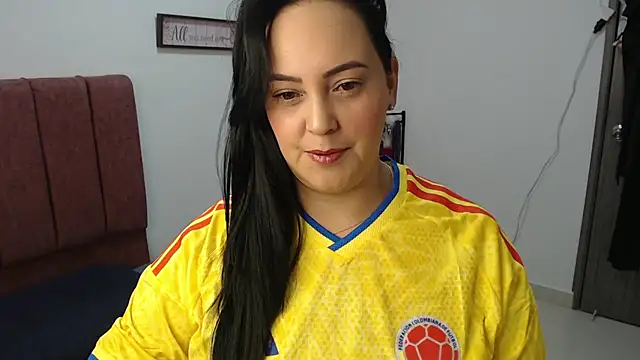 Veroniicabbw  online show from June 17, 1:45 pm