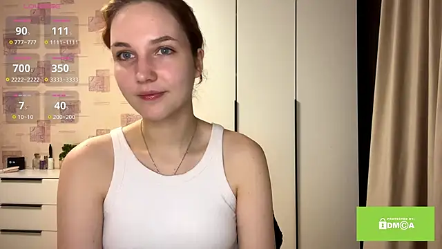 SamellaFlugum online show from March 13, 4:13 pm