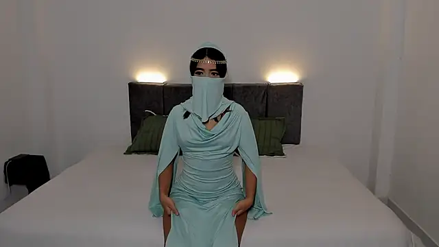 Snapshot of Zahra_Bashir chatting on March 17, 12:15 am Zahra Bashir online show from March 17, 12:15 am