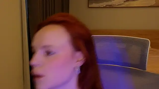 mollybossy online show from April 7, 12:22 am