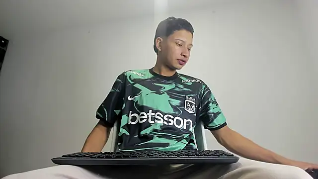 thiago bigcock 1 online show from May 29, 2:09 am