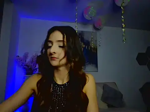 Lilyt Cooper online show from April 24, 9:12 am