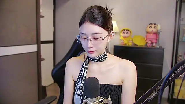 XiaoYuBao- online show from July 5, 6:15 pm
