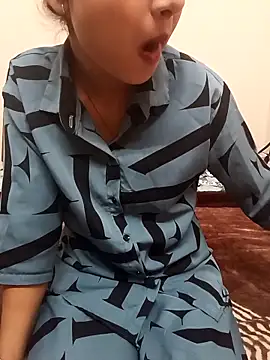 ritika gupta02 online show from April 18, 5:33 am