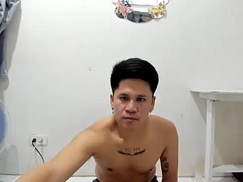 Snapshot of dion_cummer chatting on March 14, 6:02 pm dion cummer online show from March 14, 6:02 pm