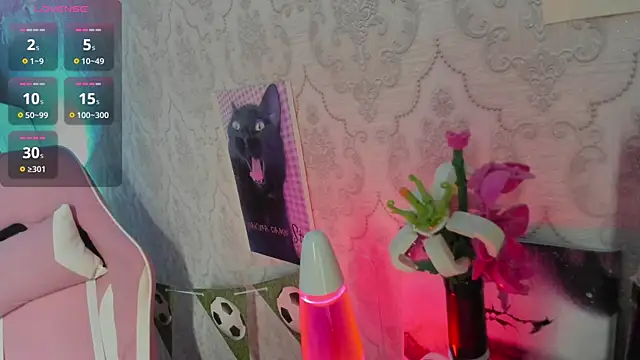 RileyNymph online show from July 9, 3:32 am