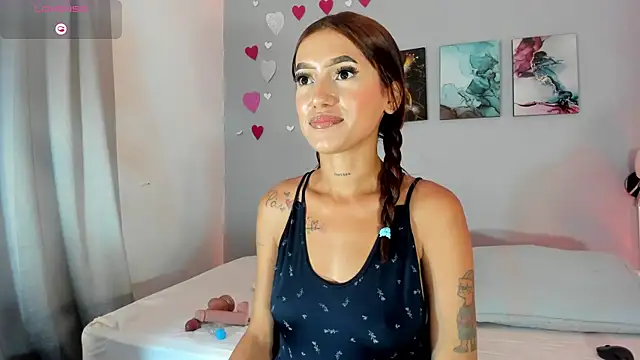 Evha GalaW online show from March 27, 12:49 pm