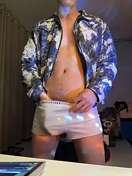 Snapshot of Gkoppfd chatting on March 19, 11:14 am Gkoppfd online show from March 19, 11:14 am