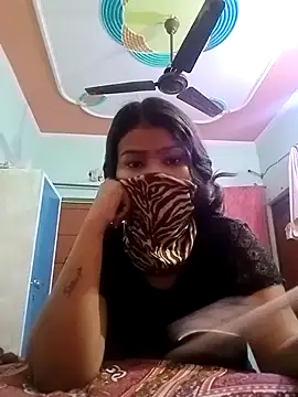 Hot Saniya online show from March 20, 6:18 am