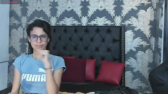Snapshot of Emily_Lopera chatting on June 28, 1:28 pm Emily Lopera online show from June 28, 1:28 pm