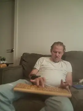 yourMasterisBored online show from March 27, 2:17 pm