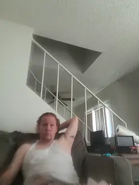 Snapshot of yourMasterisBored chatting on June 22, 3:31 pm yourMasterisBored online show from June 22, 3:31 pm