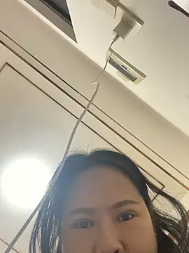 Snapshot of JIAOJIAO66 chatting on May 9, 2:11 pm JIAOJIAO66 online show from May 9, 2:11 pm