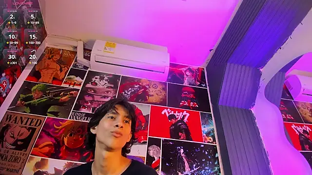 Snapshot of Cheys_Mast chatting on May 27, 7:33 pm Cheys Mast online show from May 27, 7:33 pm