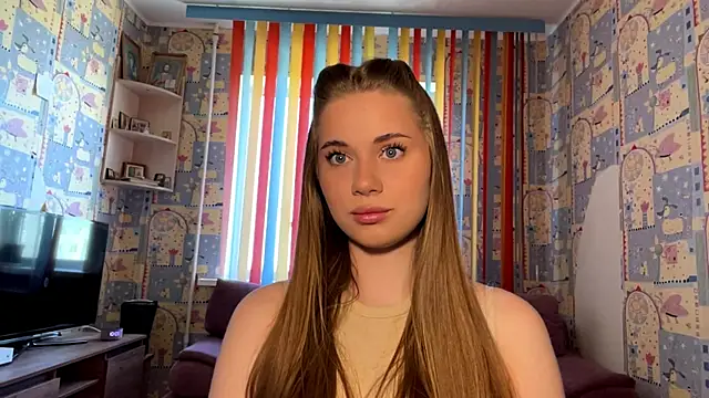 Snapshot of Miss_Blessnyth chatting on May 20, 6:08 am Miss Blessnyth online show from May 20, 6:08 am