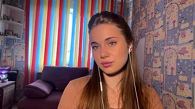 Snapshot of Miss_Blessnyth chatting on June 6, 4:17 am Miss Blessnyth online show from June 6, 4:17 am