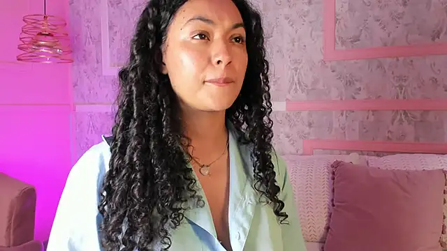 Snapshot of Arhii_khay chatting on April 1, 11:33 am Arhii khay online show from April 1, 11:33 am