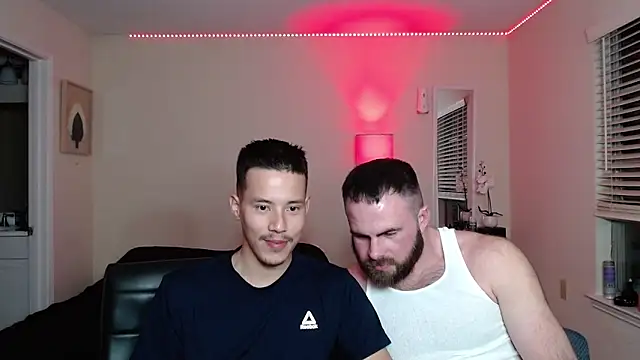 Snapshot of The_Alphapair chatting on March 14, 2:39 am The Alphapair online show from March 14, 2:39 am