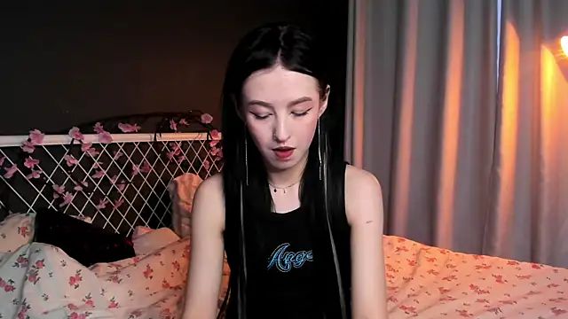 lizaa breeze online show from July 11, 5:48 pm