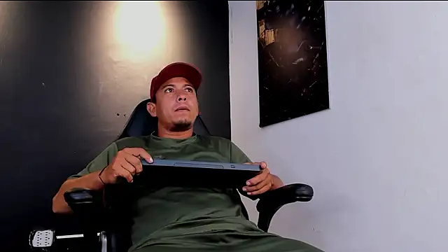 Snapshot of Dante212_Vibes chatting on March 19, 9:02 am Dante212 Vibes online show from March 19, 9:02 am