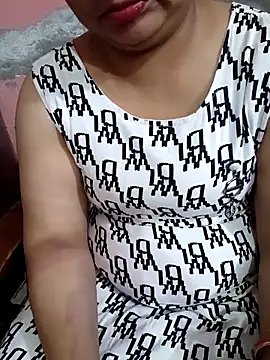 Gujju bhabhi69 online show from April 18, 11:14 am