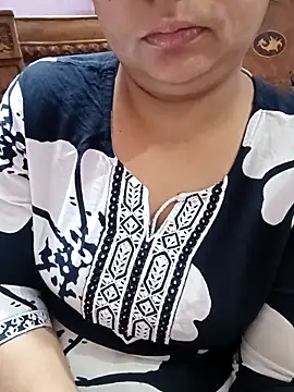 Gujju bhabhi69 online show from April 21, 4:19 am