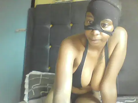 Snapshot of Drippinn_Sauce chatting on April 13, 7:58 am Drippinn Sauce online show from April 13, 7:58 am