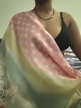 Snapshot of Shalini_08 chatting on May 13, 2:53 am Shalini 08 online show from May 13, 2:53 am