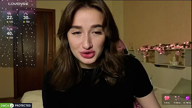 Snapshot of Lady_Sunrise12 chatting on July 19, 12:58 am Lady Sunrise12 online show from July 19, 12:58 am