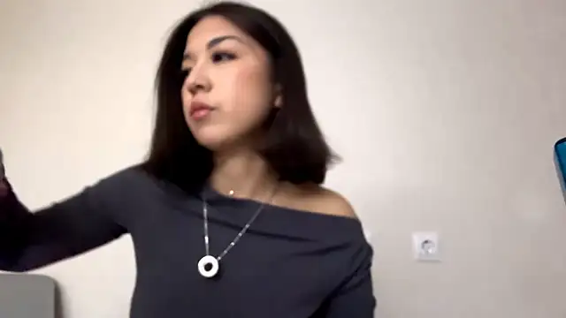 ValentCore online show from March 14, 6:57 pm