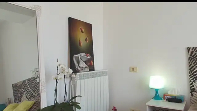 Snapshot of IreneBlue_ chatting on June 17, 8:06 am IreneBlue online show from June 17, 8:06 am
