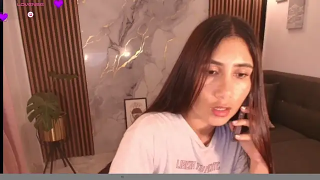 LucyBecker online show from April 1, 12:33 am