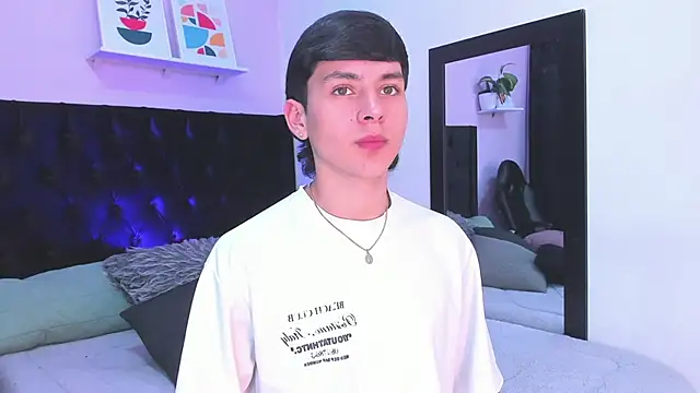 Andrew restrepoo online show from June 27, 3:39 pm