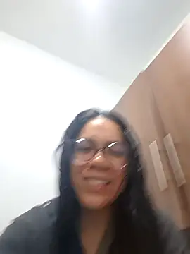 Snapshot of Aila_Phone chatting on May 9, 3:12 am Aila Phone online show from May 9, 3:12 am