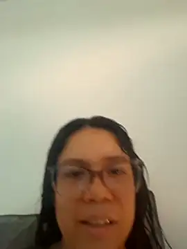 Snapshot of Aila_Phone chatting on May 24, 6:13 pm Aila Phone online show from May 24, 6:13 pm