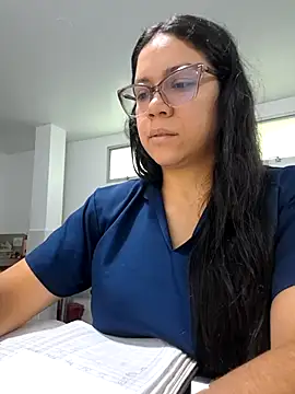 Snapshot of Aila_Phone chatting on May 27, 7:22 pm Aila Phone online show from May 27, 7:22 pm