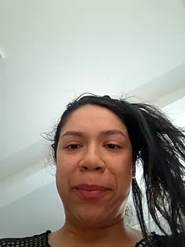 Snapshot of Aila_Phone chatting on June 4, 5:19 pm Aila Phone online show from June 4, 5:19 pm