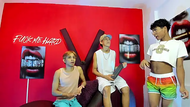 Snapshot of AVENGER_GUYS1 chatting on March 16, 1:48 pm AVENGER GUYS1 online show from March 16, 1:48 pm