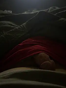 Snapshot of bobbysbone chatting on March 16, 3:34 am bobbysbone online show from March 16, 3:34 am