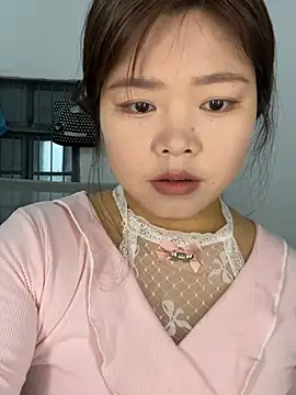 Snapshot of Flowers018 chatting on March 17, 6:06 am Flowers018 online show from March 17, 6:06 am