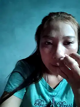 Snapshot of Leiley_98 chatting on May 11, 11:35 pm Leiley 98 online show from May 11, 11:35 pm