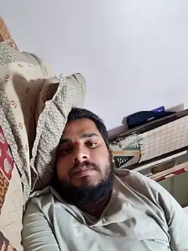 Snapshot of shubham19988 chatting on April 7, 5:13 pm shubham19988 online show from April 7, 5:13 pm