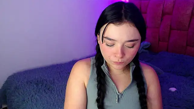 Snapshot of Nahia_Brm chatting on July 28, 8:52 pm Nahia Brm online show from July 28, 8:52 pm