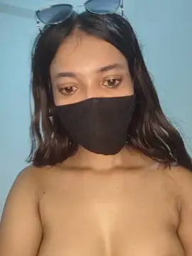 Snapshot of Candyy_crushh chatting on June 21, 11:07 pm Candyy crushh online show from June 21, 11:07 pm