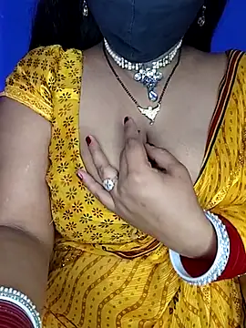 Miss roohi online show from July 18, 11:30 pm