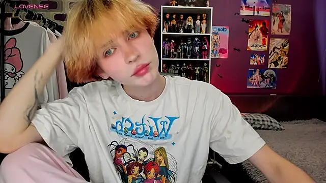 Snapshot of sweet_peach___ chatting on July 9, 5:50 pm sweet peach online show from July 9, 5:50 pm