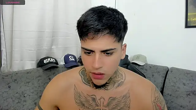 sweetlatinoboy online show from July 2, 9:54 pm