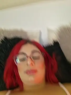 Scarlet Evanss  online show from May 2, 8:03 pm